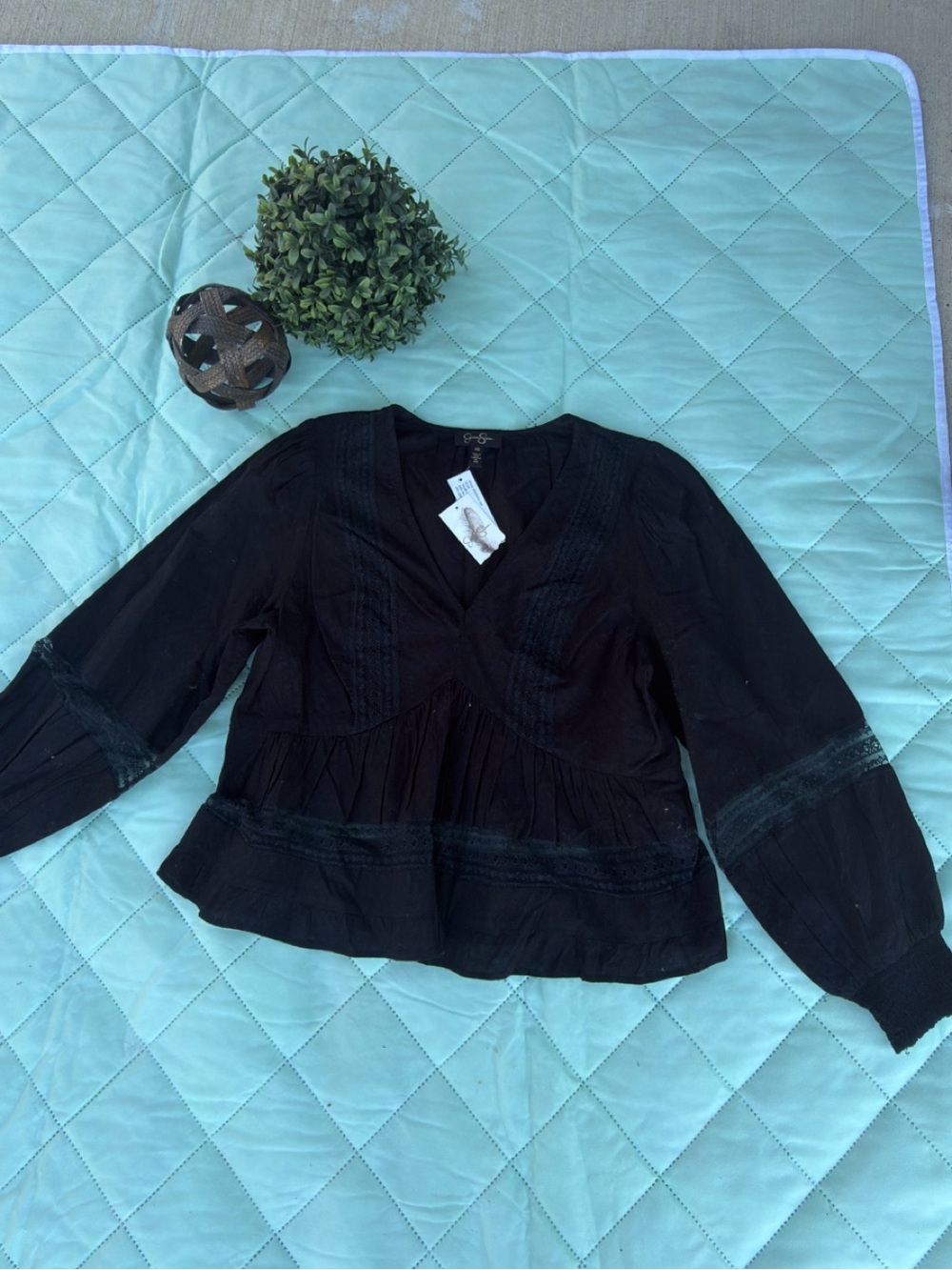 Jessica Simpson Black V-Neck Peasant Blouse